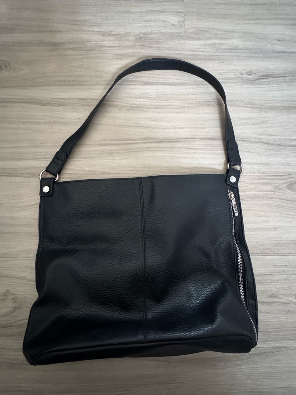 Roots Black Leather Shoulder Bag - Classic Everyday Tote